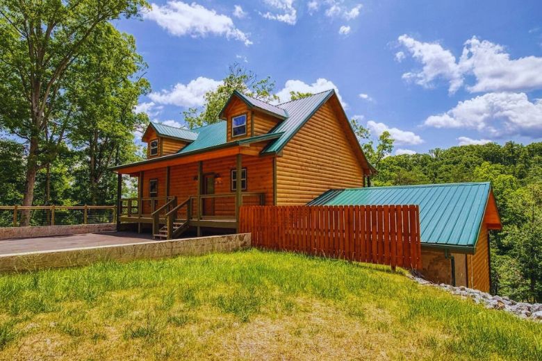 Top 8 Ways to Save on Your Next Pigeon Forge Cabin Stay